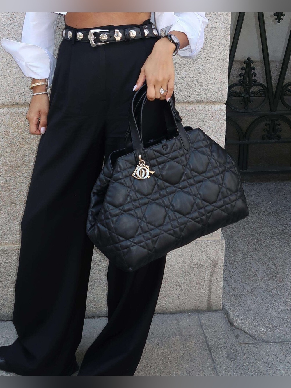 Christian Dior Tujours Tote - Picture 15 of 16